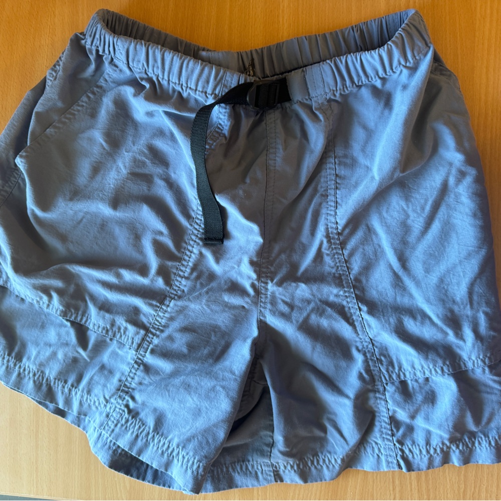 women’s L Patagonia belt hiking shorts with pockets